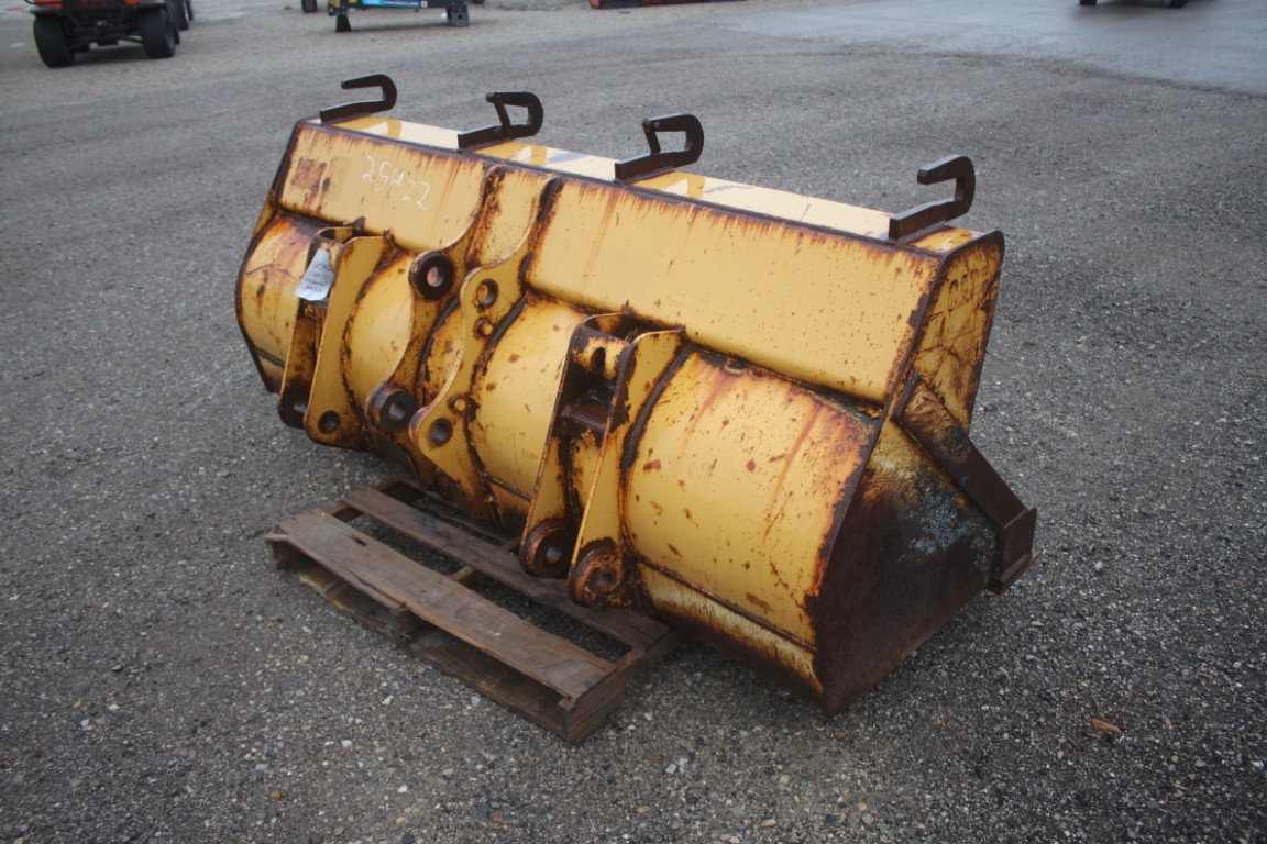 Caterpillar 7' material bucket - Image 4