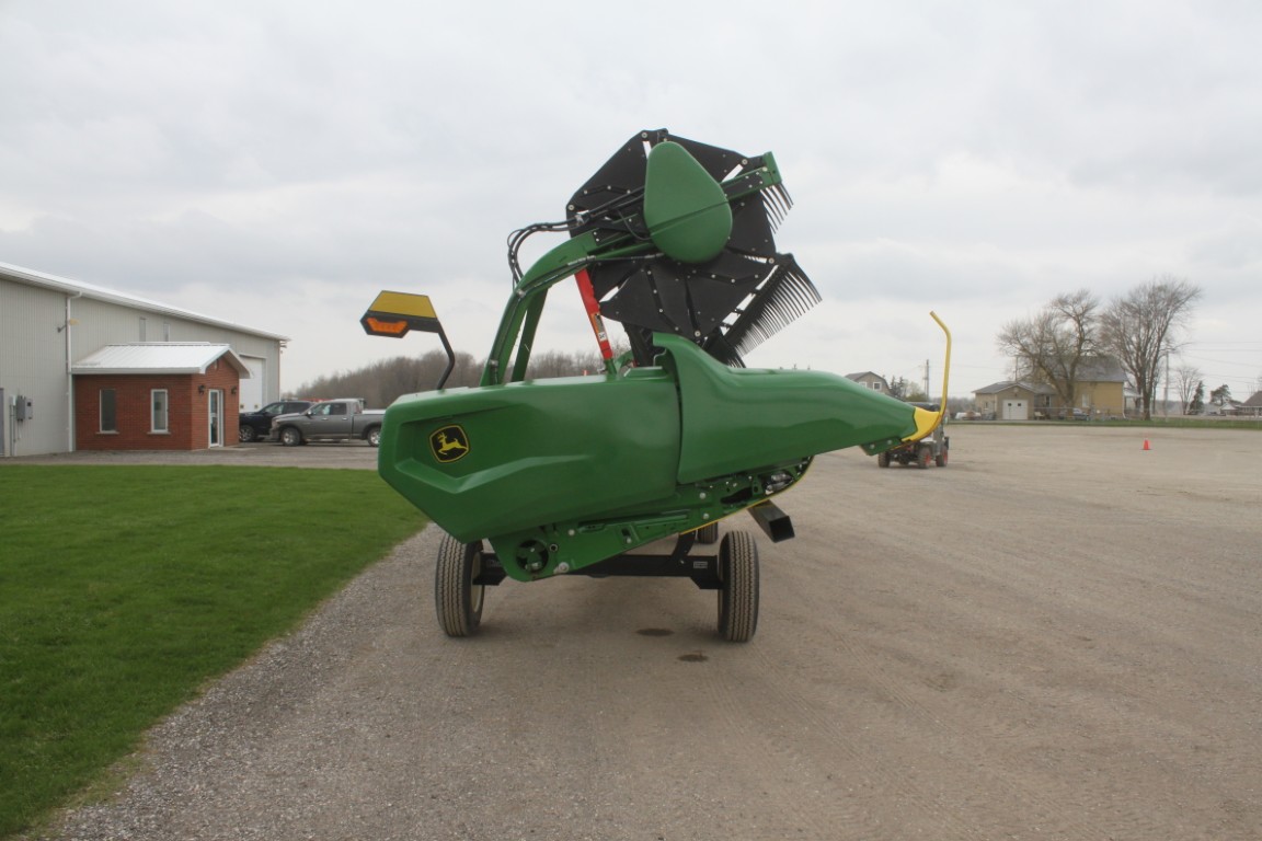JD RD30F 30' flex draper, dual drive knife, low acres, spare knife - Image 3