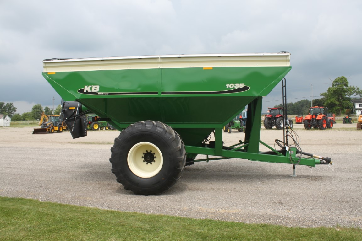 Kilbros 1035 grain cart, tarp, hyd. Deflector, scales, 410 Digistar display - Image 5