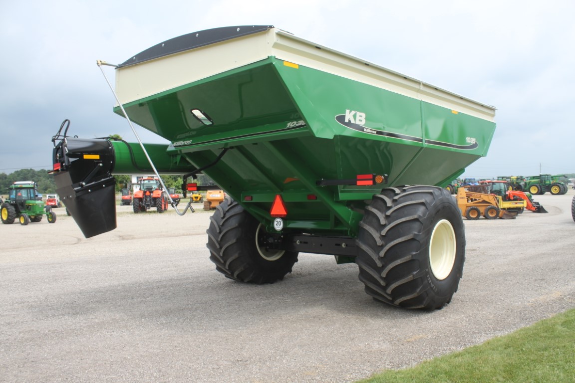 Kilbros 1035 grain cart, tarp, hyd. Deflector, scales, 410 Digistar display - Image 6