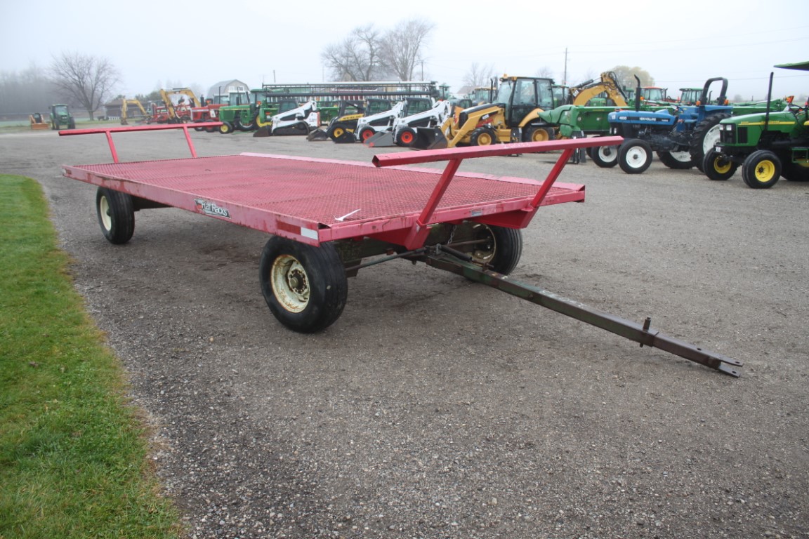 JBM 20' mesh hay wagon - Image 3