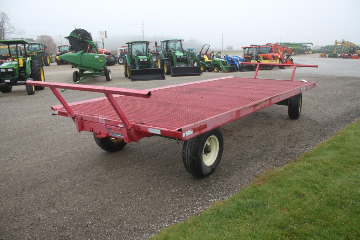 JBM 20' mesh hay wagon - Image 4