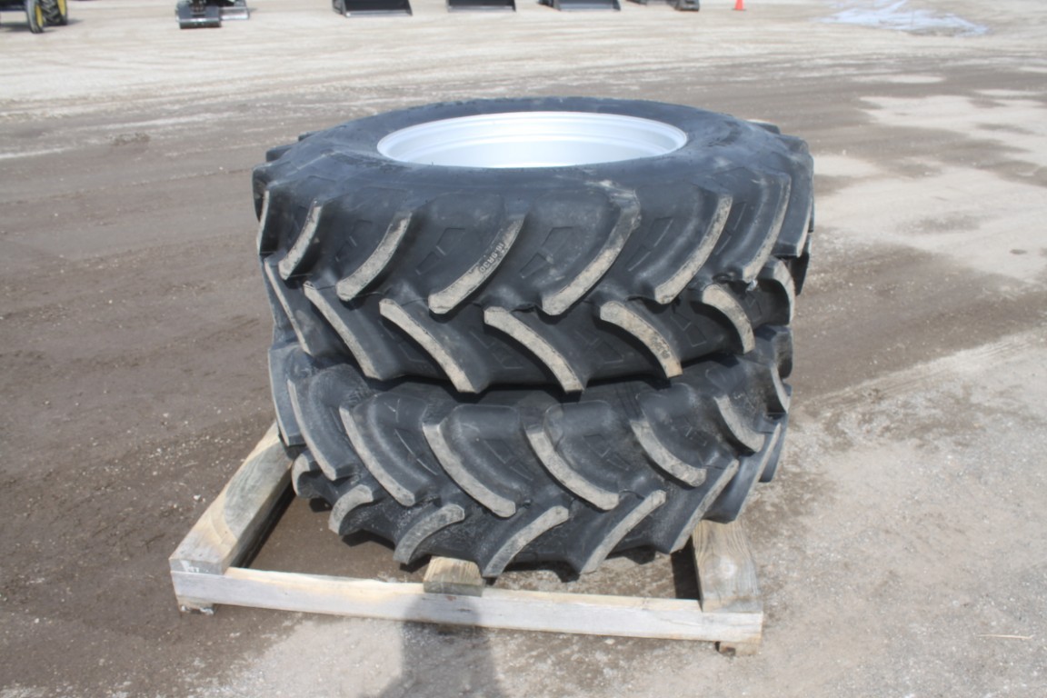 Tanli set of two 420/85R30 agRadial R-1W tires on rims - Image 4