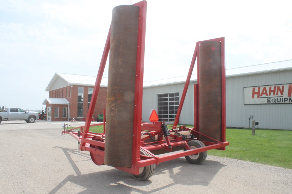 R & R 34' hydraulic land roller, lights, hwy service 12 ply tires - Image 7