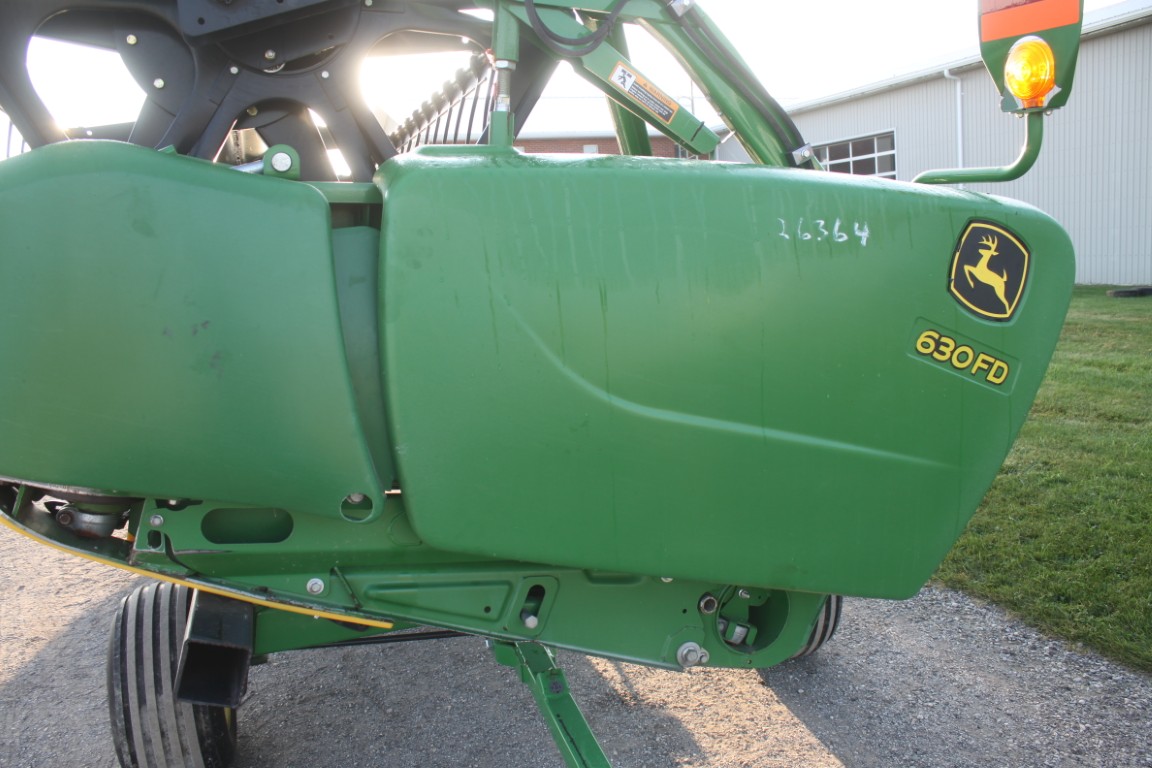 JD 630FD 30' flex draper head, double drive knife, Lankota short dividers, spare knife - Image 8