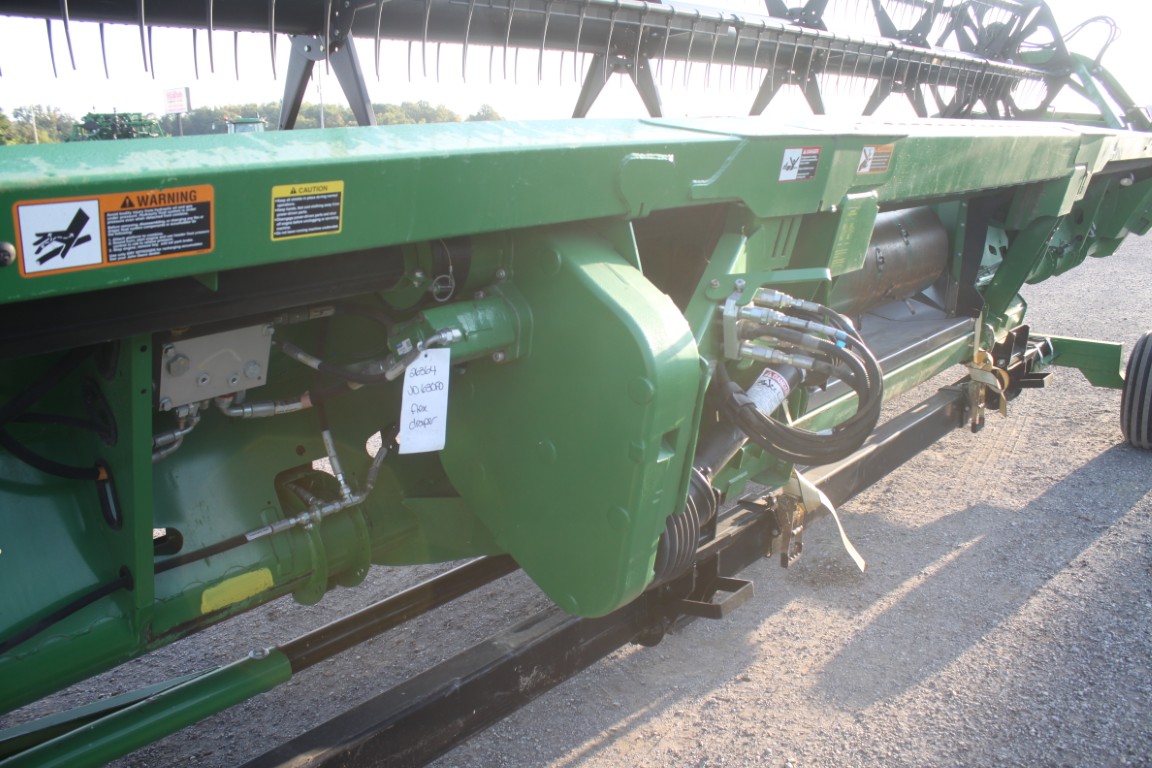 JD 630FD 30' flex draper head, double drive knife, Lankota short dividers, spare knife - Image 11