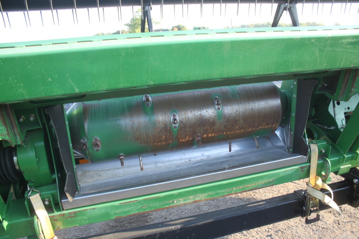 JD 630FD 30' flex draper head, double drive knife, Lankota short dividers, spare knife - Image 12