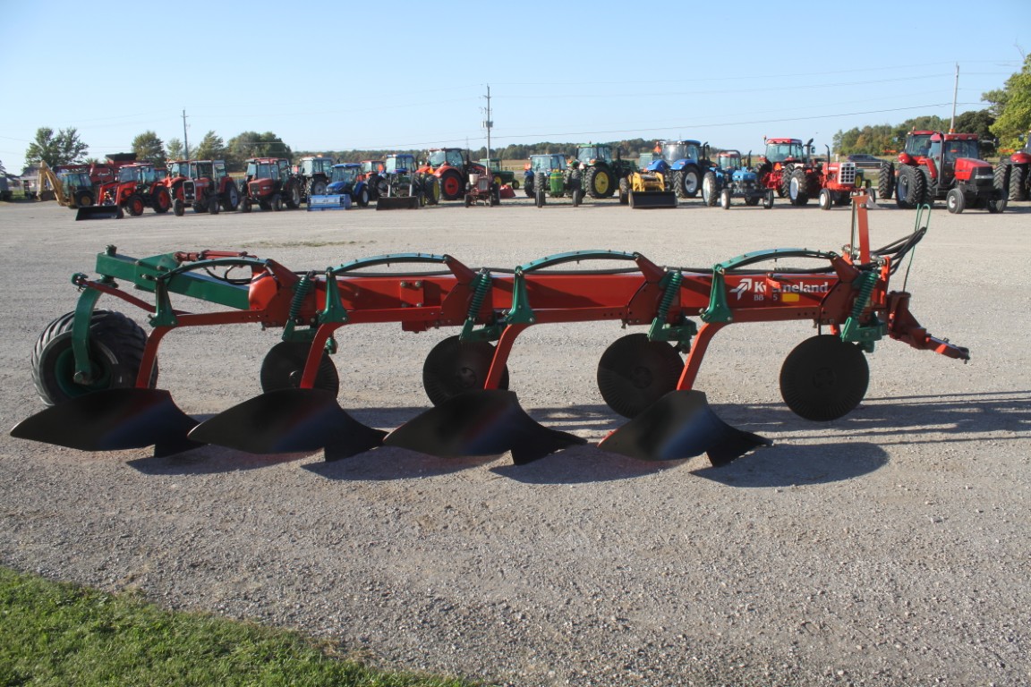 Kverneland BB115 4 furrow plow, vari-width, auto rest, semi mount - Image 4
