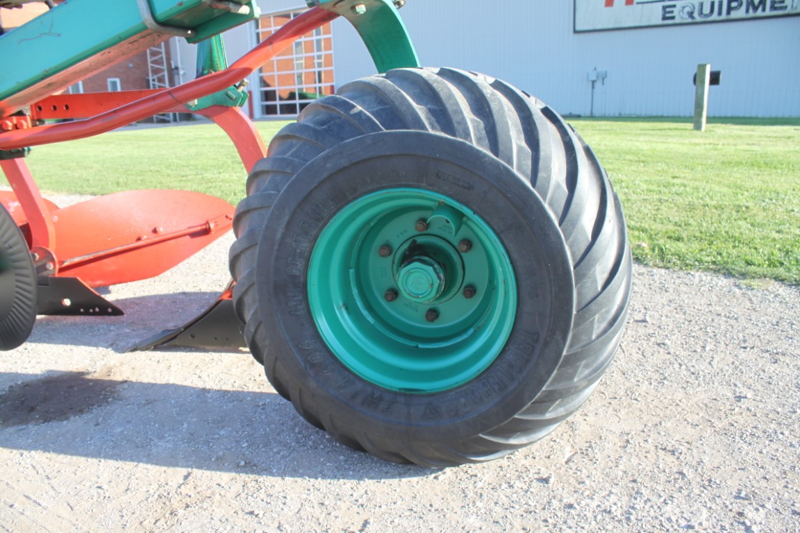 Kverneland BB115 4 furrow plow, vari-width, auto rest, semi mount - Image 7