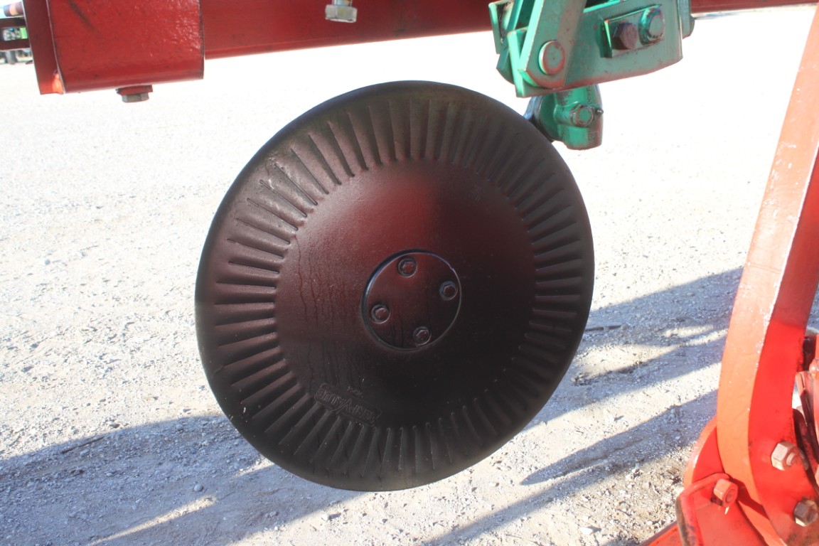 Kverneland BB115 4 furrow plow, vari-width, auto rest, semi mount - Image 10