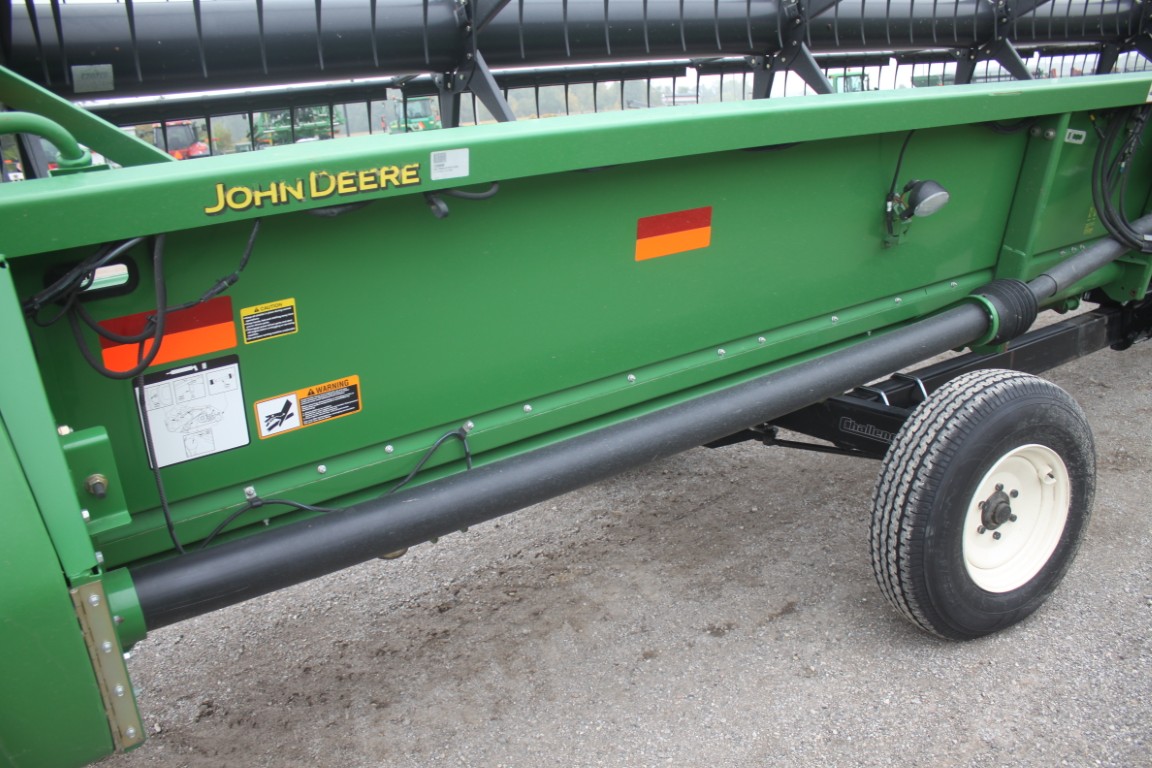 JD 635F 35' flex head, full finger auger, single point - Image 13