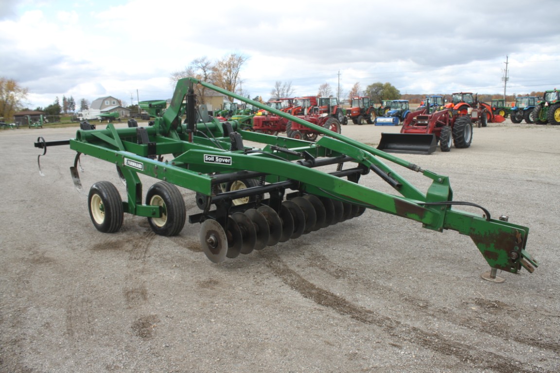 Glencoe SS7400 7 shank soil saver, walking tandems, auto reset, leveling bar - Image 4