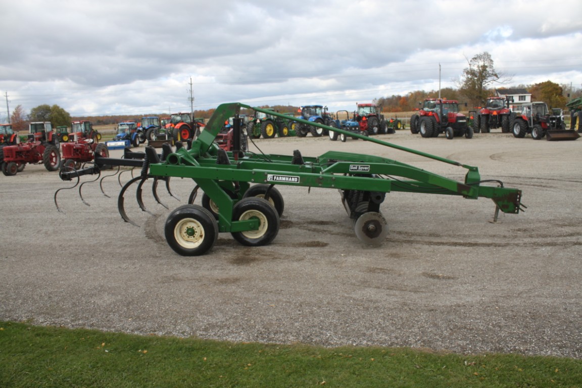 Glencoe SS7400 7 shank soil saver, walking tandems, auto reset, leveling bar - Image 5
