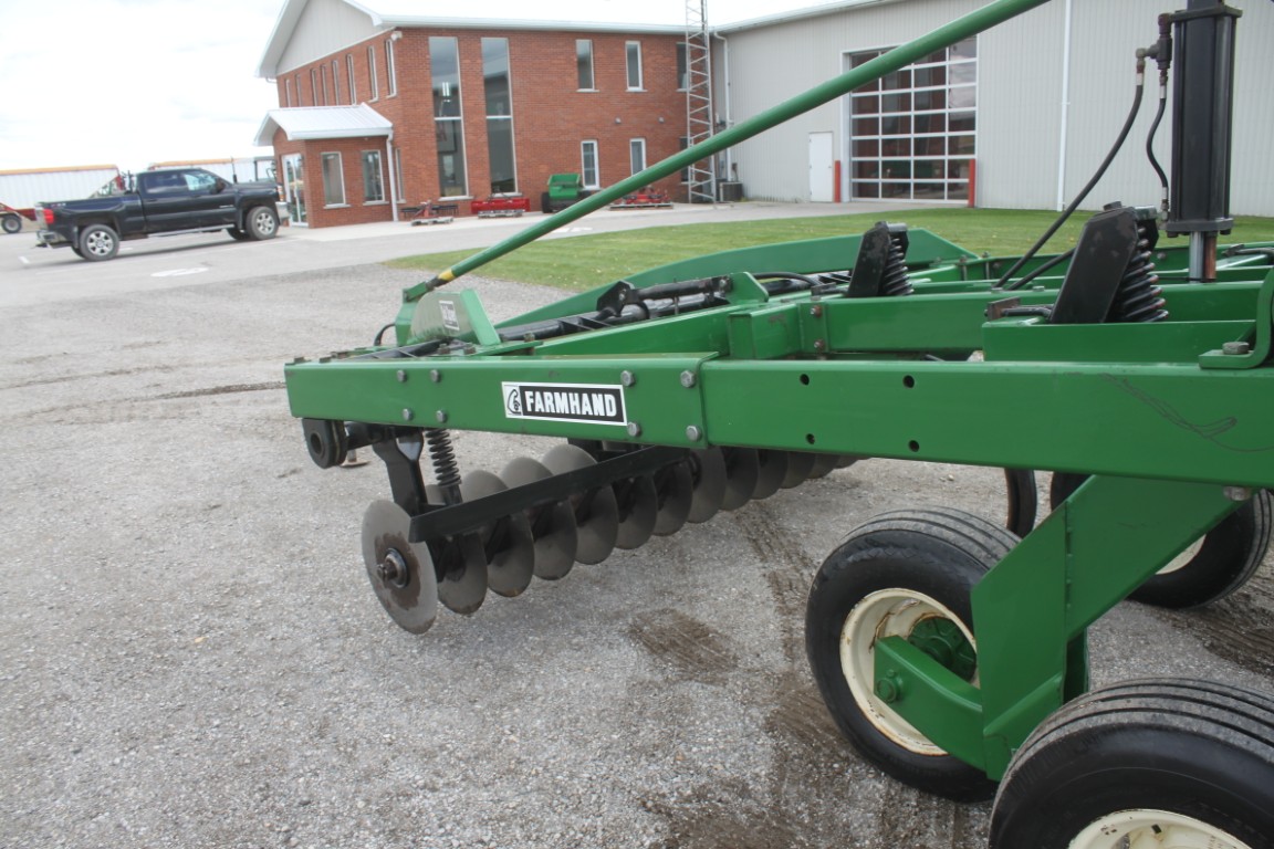Glencoe SS7400 7 shank soil saver, walking tandems, auto reset, leveling bar - Image 10