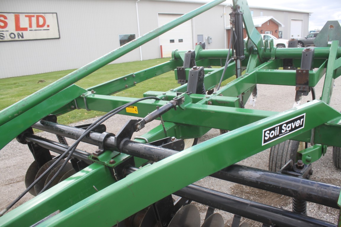 Glencoe SS7400 7 shank soil saver, walking tandems, auto reset, leveling bar - Image 12