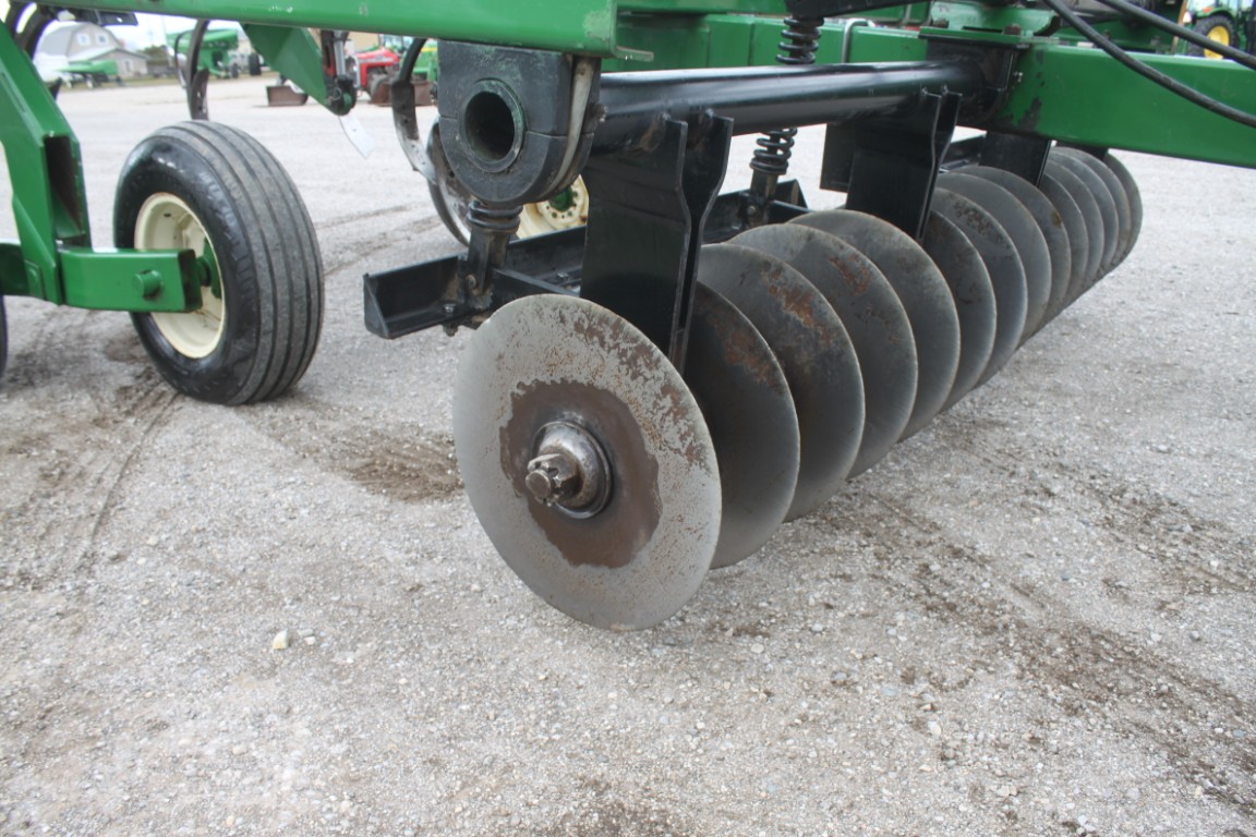 Glencoe SS7400 7 shank soil saver, walking tandems, auto reset, leveling bar - Image 15