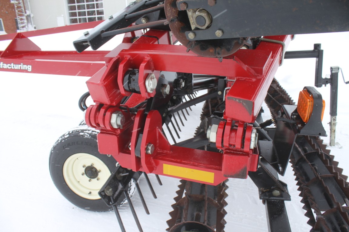 J& M TF215 38' crumbler, double rolling basket, buster bar - Image 10