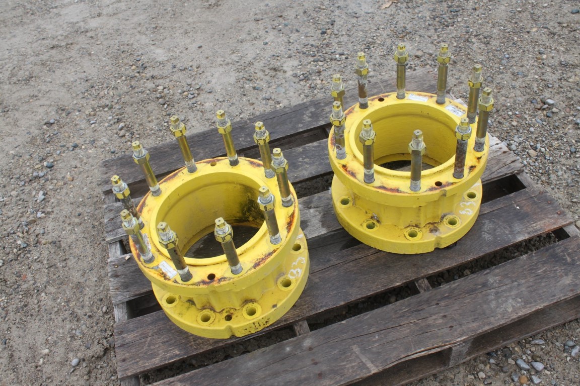 John Deere, yellow spacers for duals - Image 3