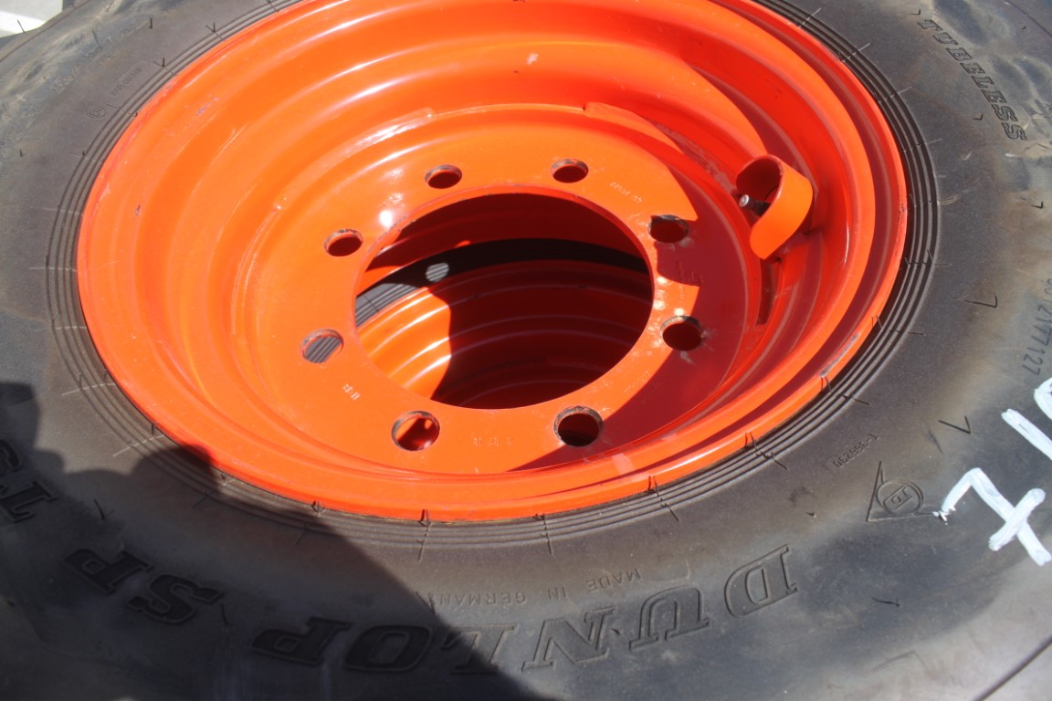 Dunlop Set of 4 365/70R18 tires on 8 bolt steel Kubota OEM rim, 90% tread, 8 3/4"pilot, 10 3/4" bolt circle - Image 5