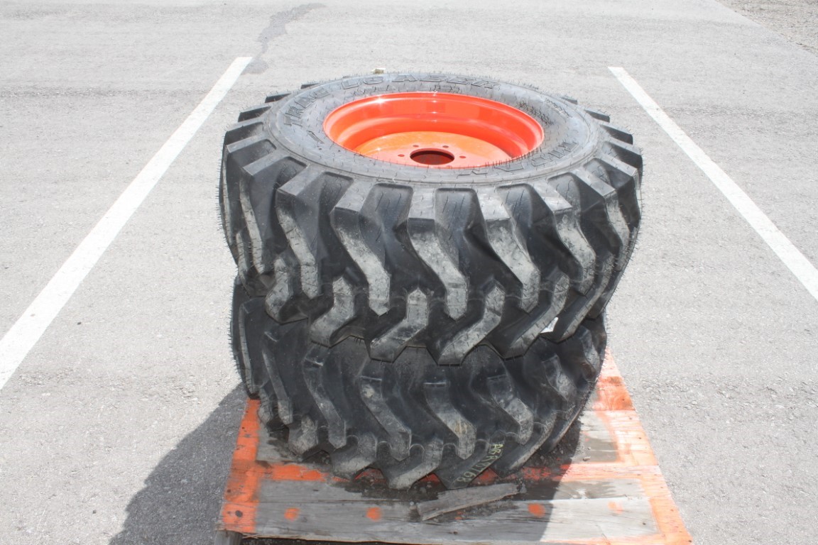 Titan pair of 15x19.5 on Kubota rim, 100% tread - Image 3