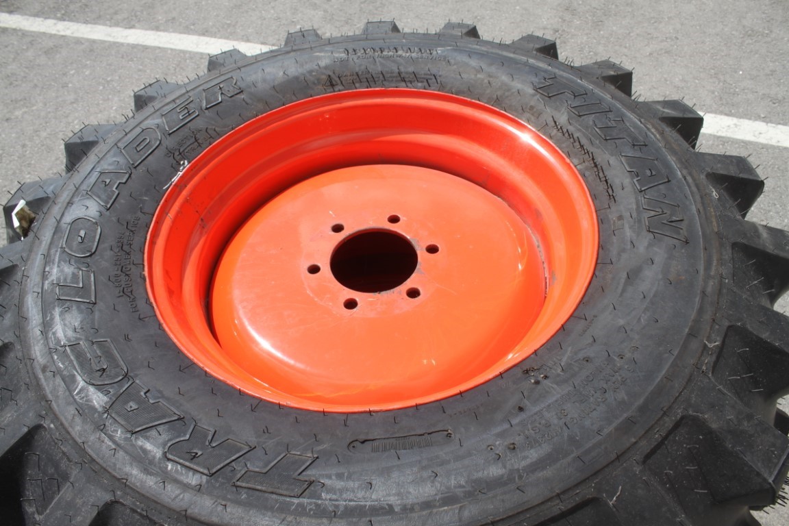 Titan pair of 15x19.5 on Kubota rim, 100% tread - Image 5