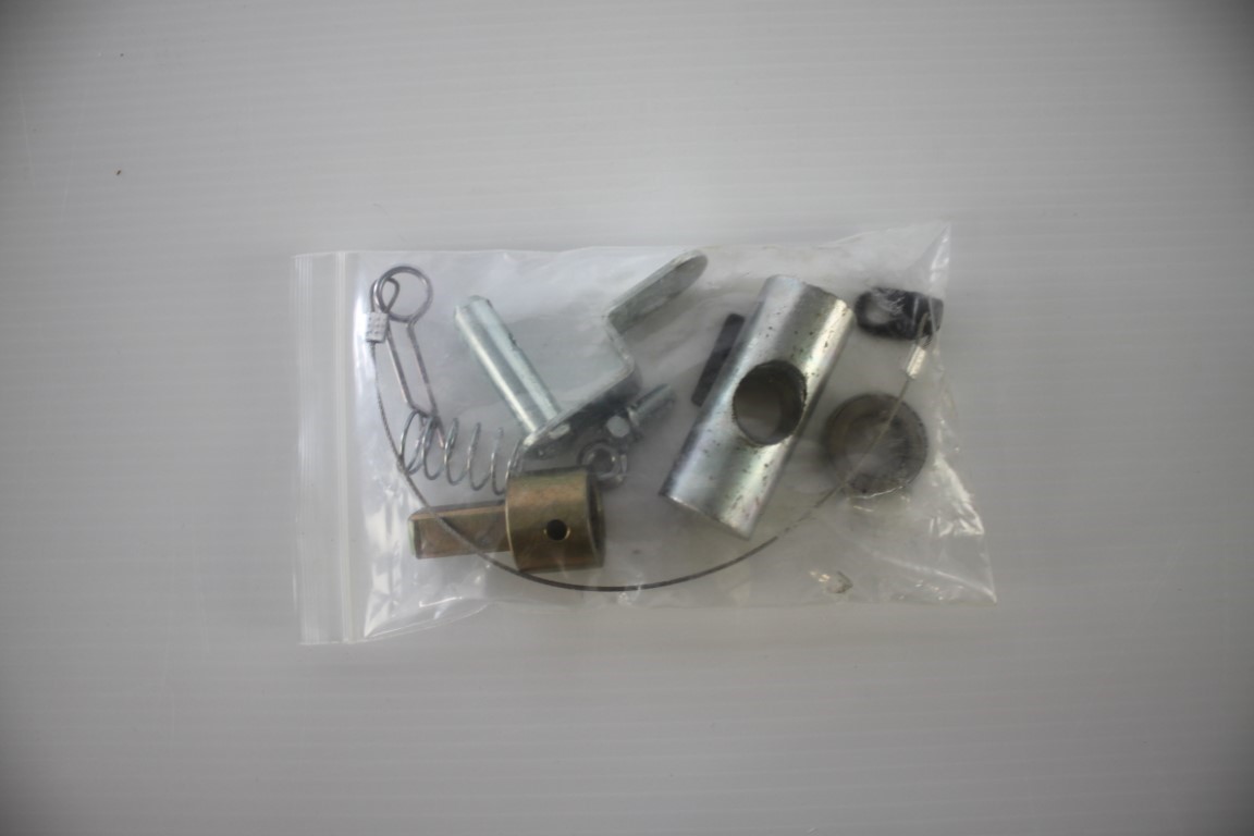 一 Kubota manual discharge cover for GR1600-11 and GRZIDOC-11 - Image 3