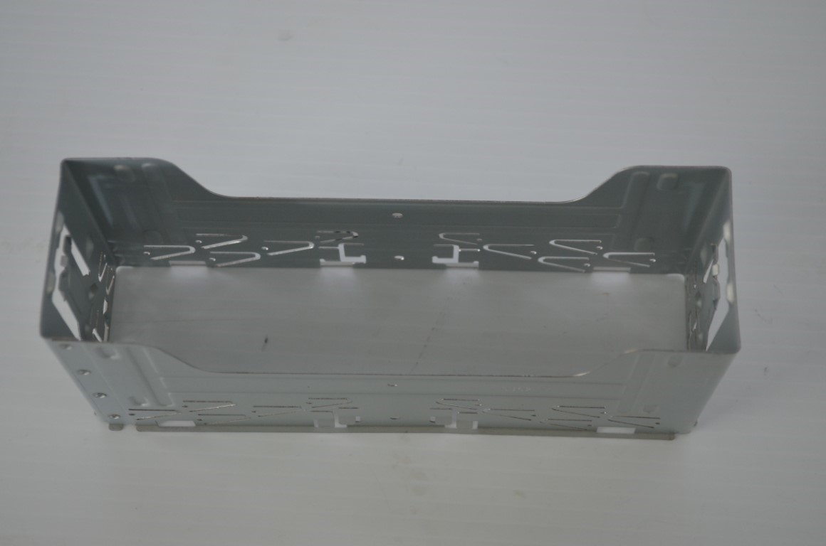 一 radio housing, part number GE20362 - Image 4