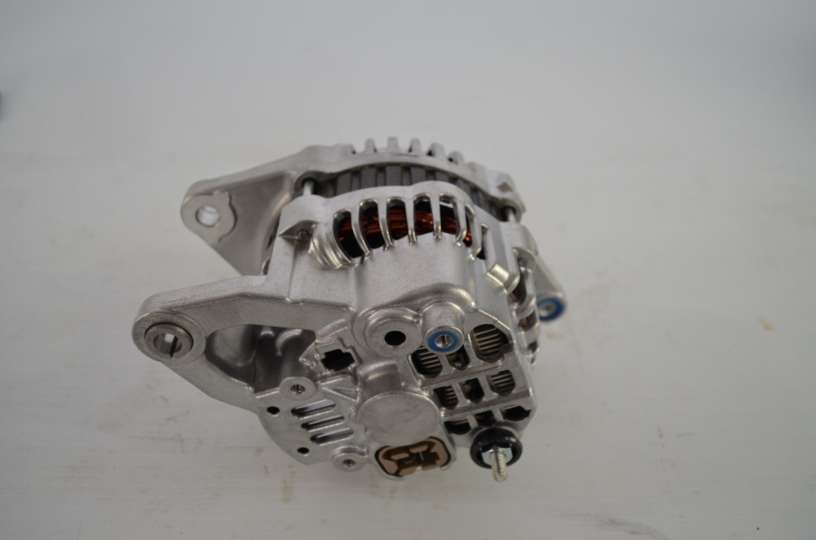 一 Kubota New alternator kit for M5040-M9540, part number M7625 - Image 8