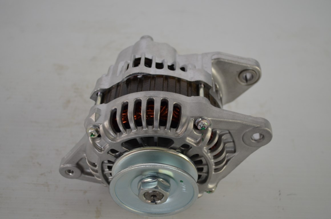 一 Kubota New alternator kit for M5040-M9540, part number M7625 - Image 10