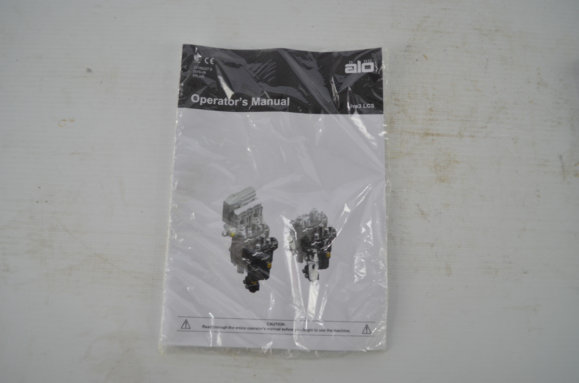 一 Alo hydraulic vavle and electric drive, LCS professional joystick, NEW, part number M6553 - Image 9