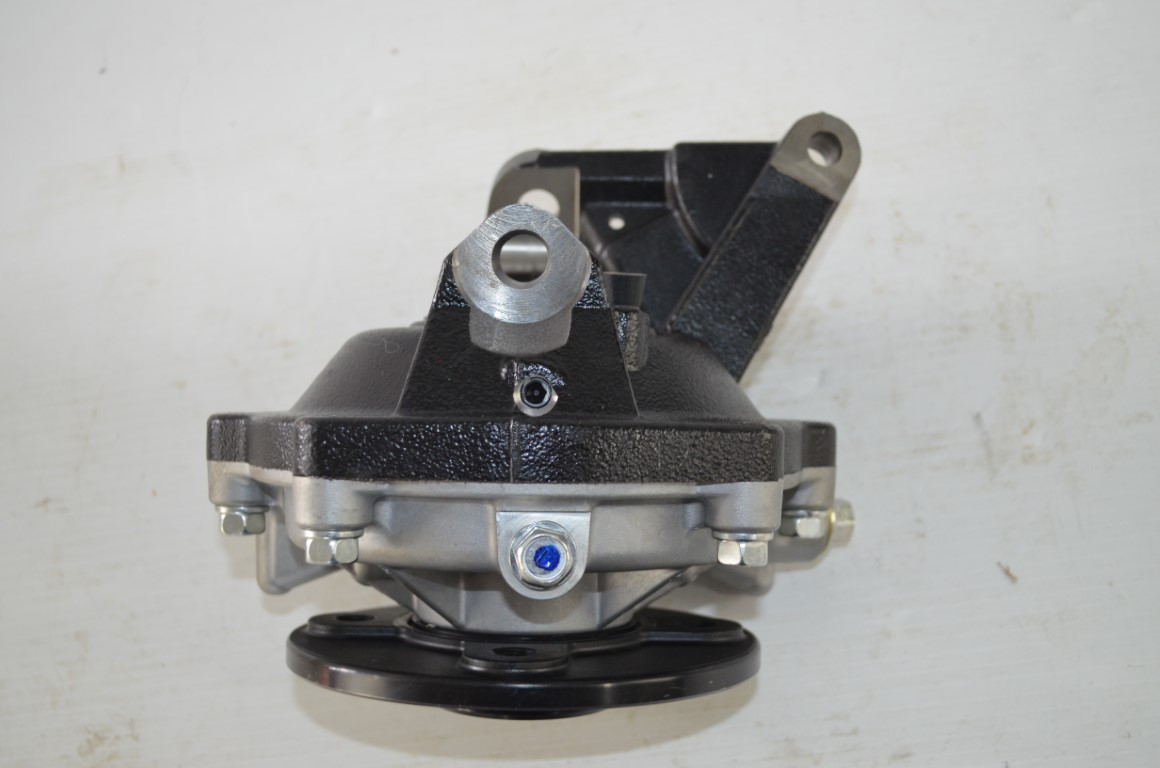 一 Kubota right hand hub assemly for RTV 900 and 1100, part number K7591-18112 - Image 6