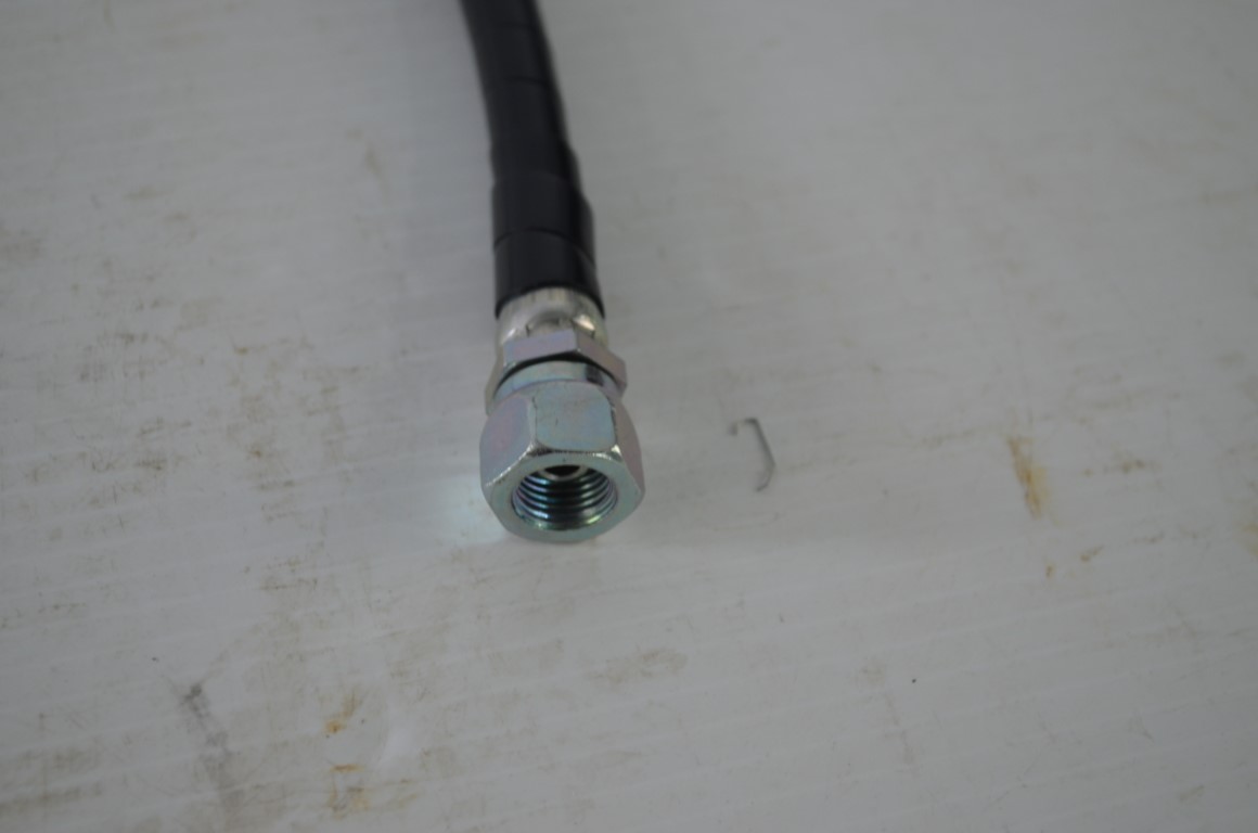 一 Kubota hydraulic hose, part number TD060-33552 - Image 3