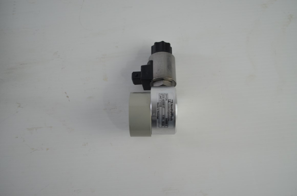 一 Kubota 4th function valve kit for Kubota LM2605, part number M3872 - Image 7