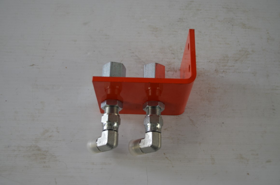 一 Kubota 4th function valve kit for Kubota LM2605, part number M3872 - Image 12