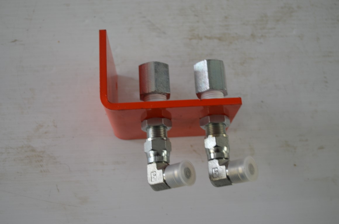 一 Kubota 4th function valve kit for Kubota LM2605, part number M3872 - Image 14