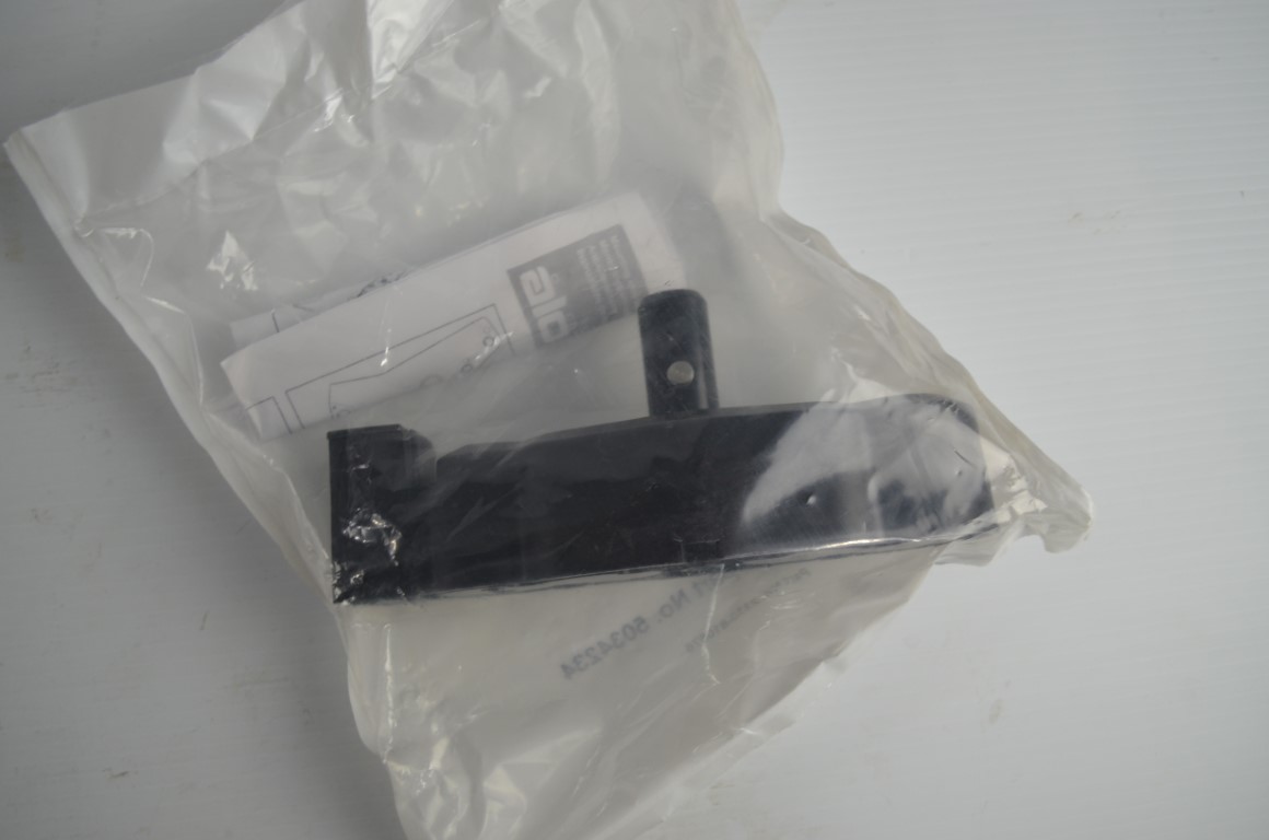 一 Kubota hydraulic coupler kit, part number M224 (Alo Part Number: 5034234) - Image 3