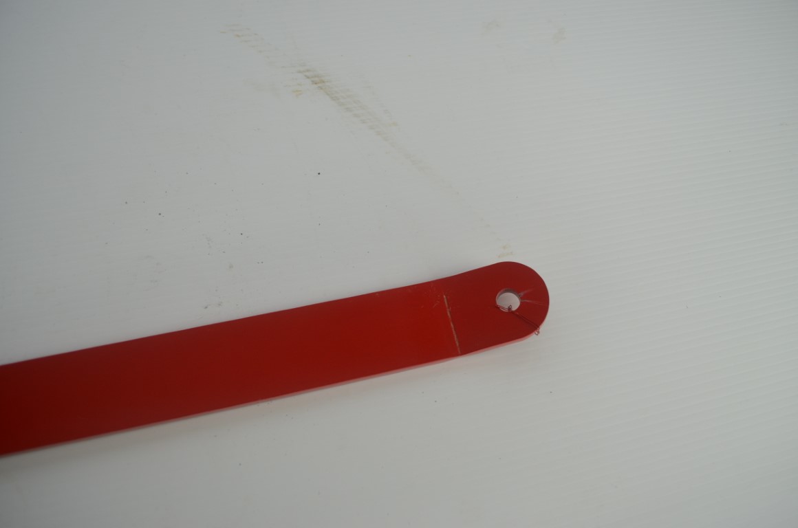 一 Kubota hitch bracket, part number 720005006 (902666) - Image 4