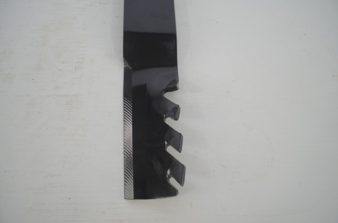 一 mower blade, part number 302-630 - Image 3