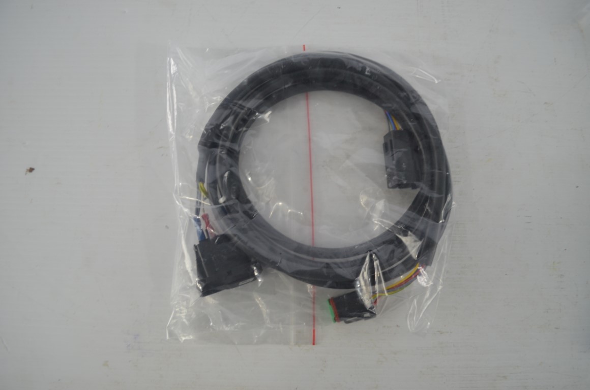 一 Kubota hyd implement lock, part number M215 - Image 4