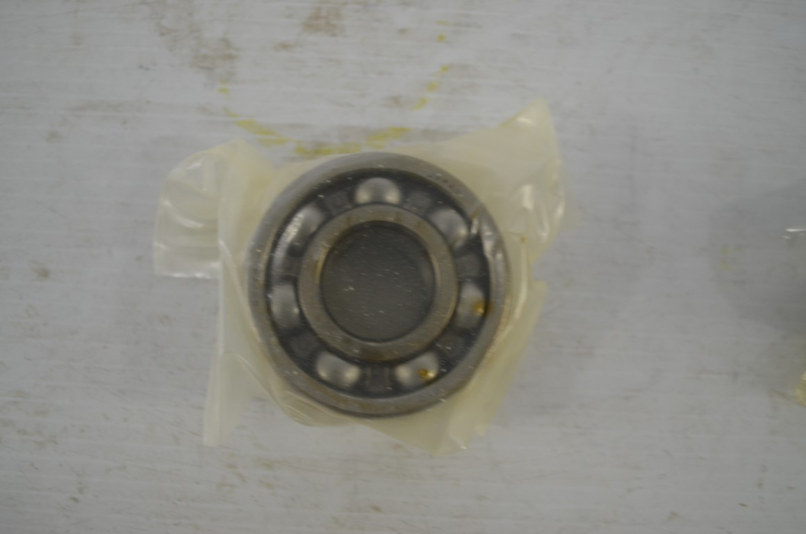 一 Kubota mid pto gear kit to fit L4000 series tractors (L4240-L5740), part number L8316 - Image 5