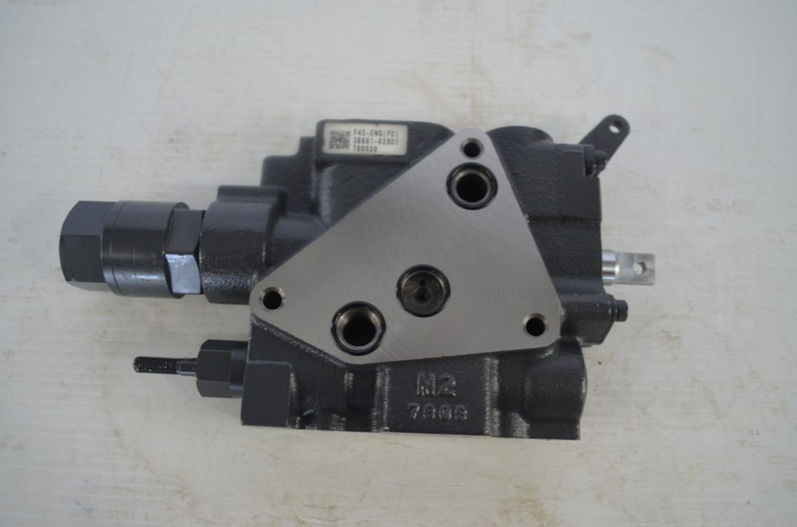 一 Kubota rear remote valve, part number M8137, (fits most Kubota M4, M5 tractors) - Image 5