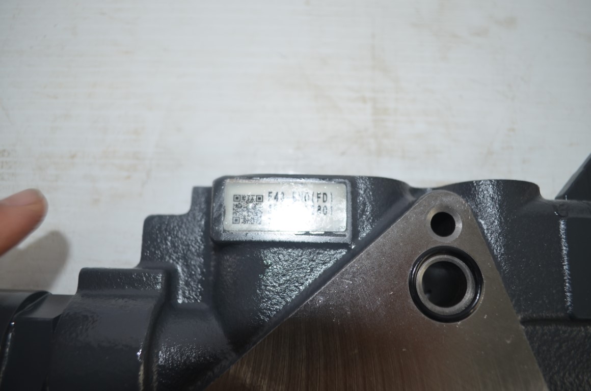 一 Kubota rear remote valve, part number M8137, (fits most Kubota M4, M5 tractors) - Image 9