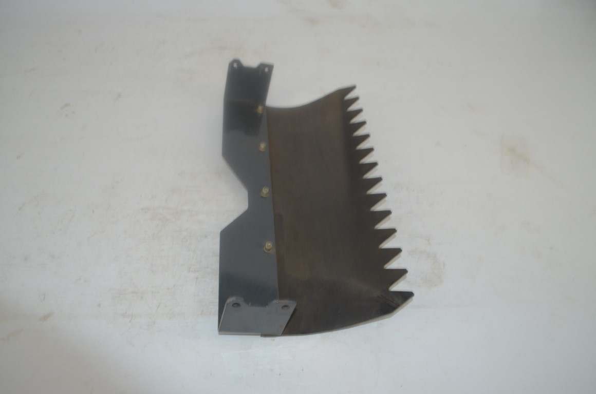 一 Kubota radiator guard to fit F2260, F2560€ & F3060 front mowers, part number F8254 - Image 4