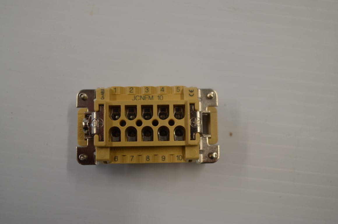 一 wiring plug, part number 42819 - Image 4