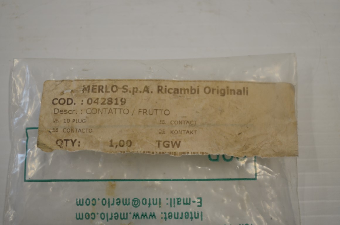 一 wiring plug, part number 42819 - Image 6