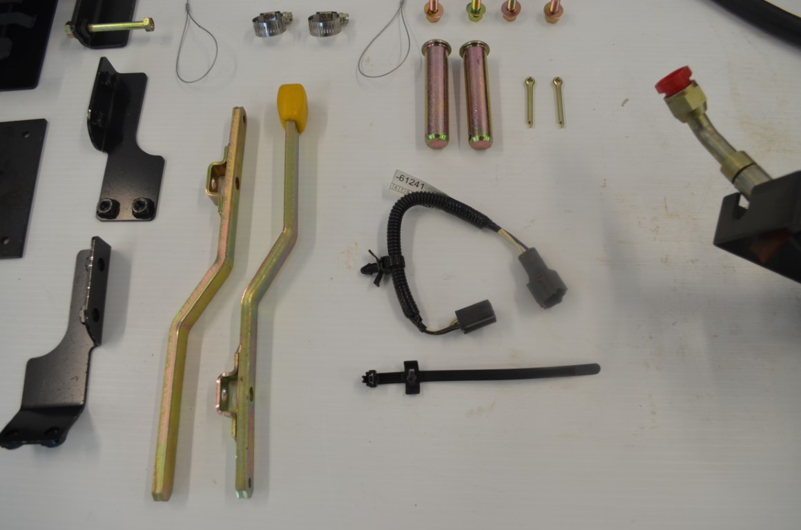 一 Kubota hydraulic bedlift kit to fit RTV 900, part number V4243 - Image 5