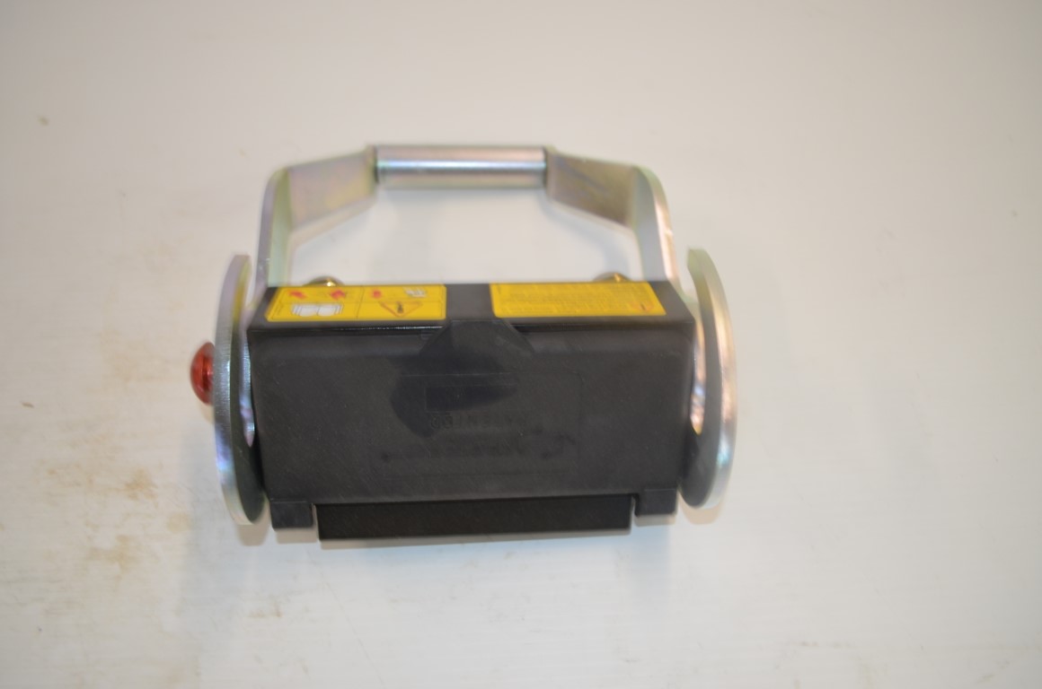 一 Multifaster 2P-3P single point valve connector, part number M116 - Image 3