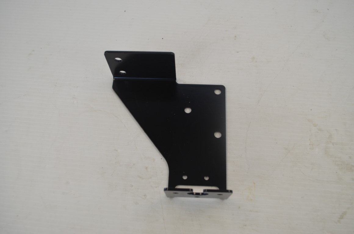 一 winch mount for RTV 900, part number V4287A - Image 5