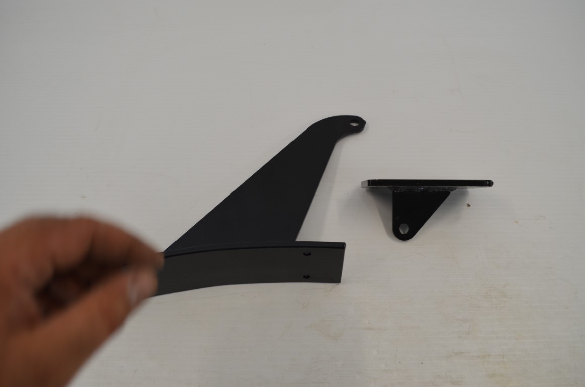 一 electric chute deflector kit, part number B2516A - Image 3