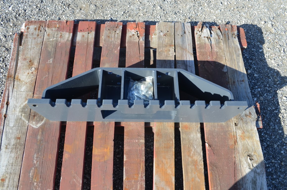 Kubota 34" front weight block, (M9126) - Image 5